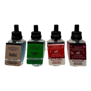 Bath & Body Works Wallflowers Cozy Winter 4-Pack Balsam Firewood Bakery